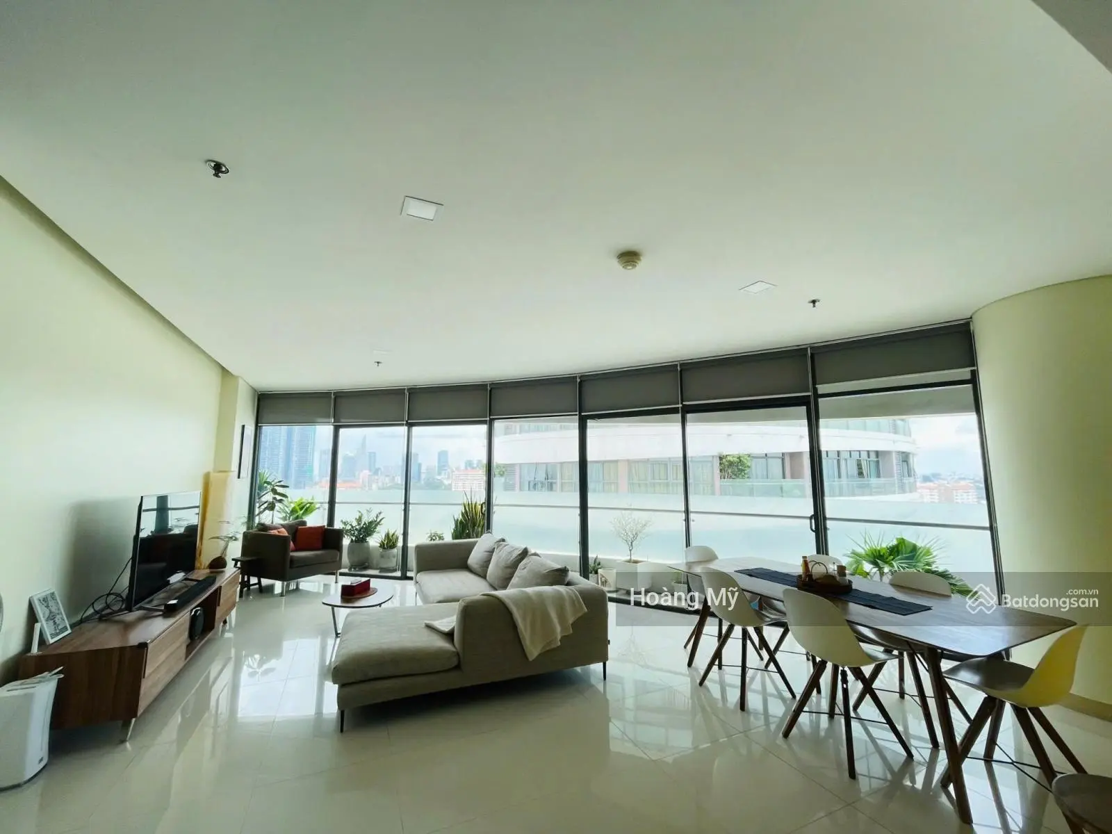 Bán căn hộ City Garden 141m2, 3PN 2WC, view đẹp, giá: 11.2 tỷ, LH: 0906 642 *** Mỹ