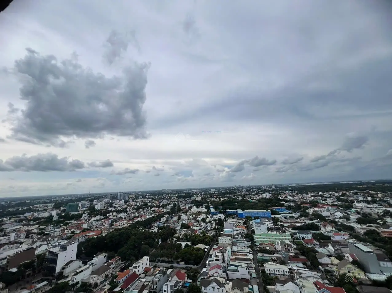 Bán gấp hàng vip 3PN tầng cao, view mặt tiền dự án, trả trước 900 triệu nhận nhà, sổ hồng lâu dài