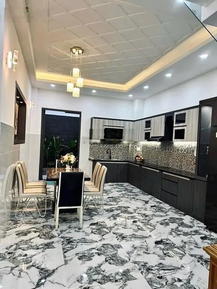 Bán gấp nhà riêng ở Cao Văn Ngọc 60m2 cách Đại Học Văn Hiến 50m sổ sẵn
