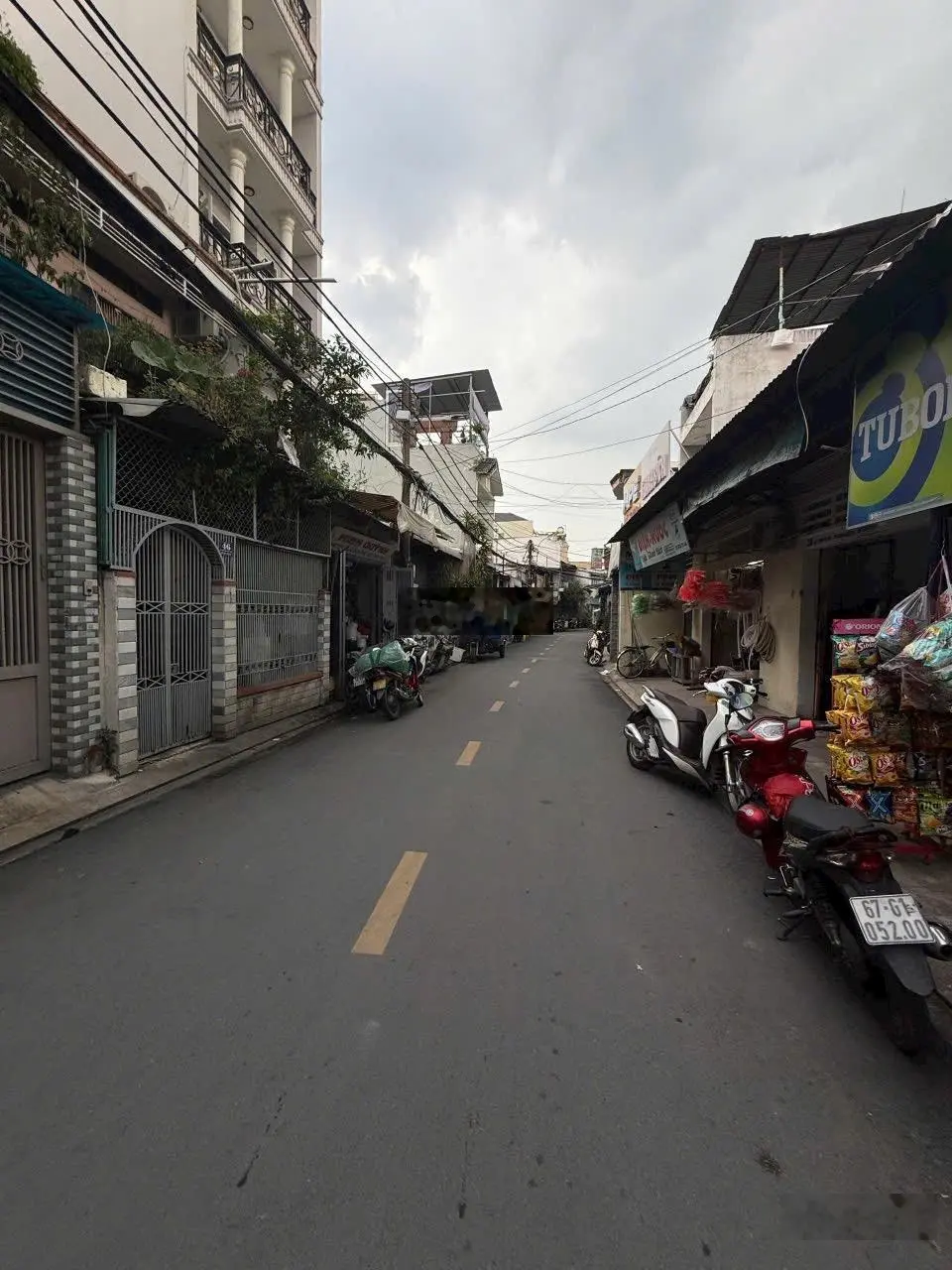 Giá Tốt Đ.Phú Thọ Hoà ngay Nguyễn Sơn 4x10,5m nhà cấp 4 . Hẻm 4m sạch sẽ