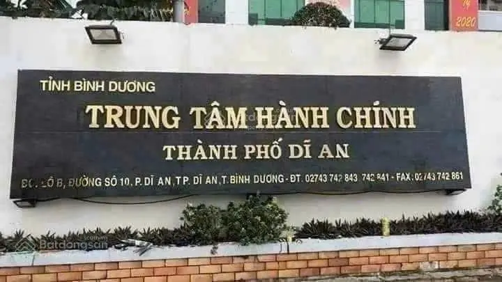 Bán nhà 12 tỷ VND tại Trung Tâm Hành Chính Tp Dĩ An, Bình Dương, 100m2