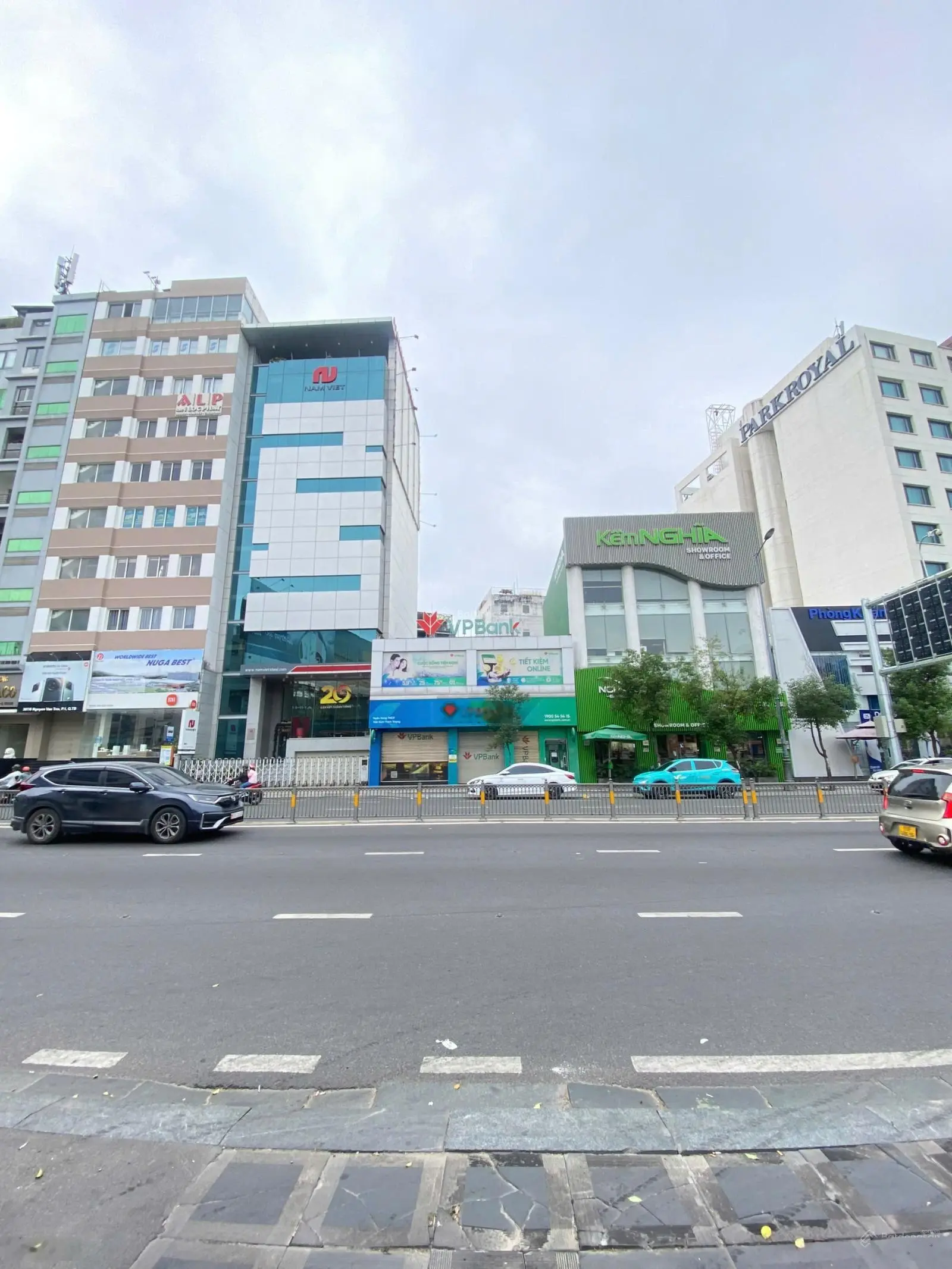 Bán nhà mặt tiền Nguyễn Văn Trỗi, P10 Phú Nhuận, DT: 7,5m x 16,5m, hầm 4 tầng, HĐT 115 triệu, 51 tỷ