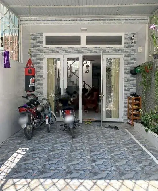 Bán nhà hẻm xe hơi giá 6,5 tỷ, diện tích 82 m2, tại Huỳnh Tấn Phát, phường Phú Thuận, quận 7