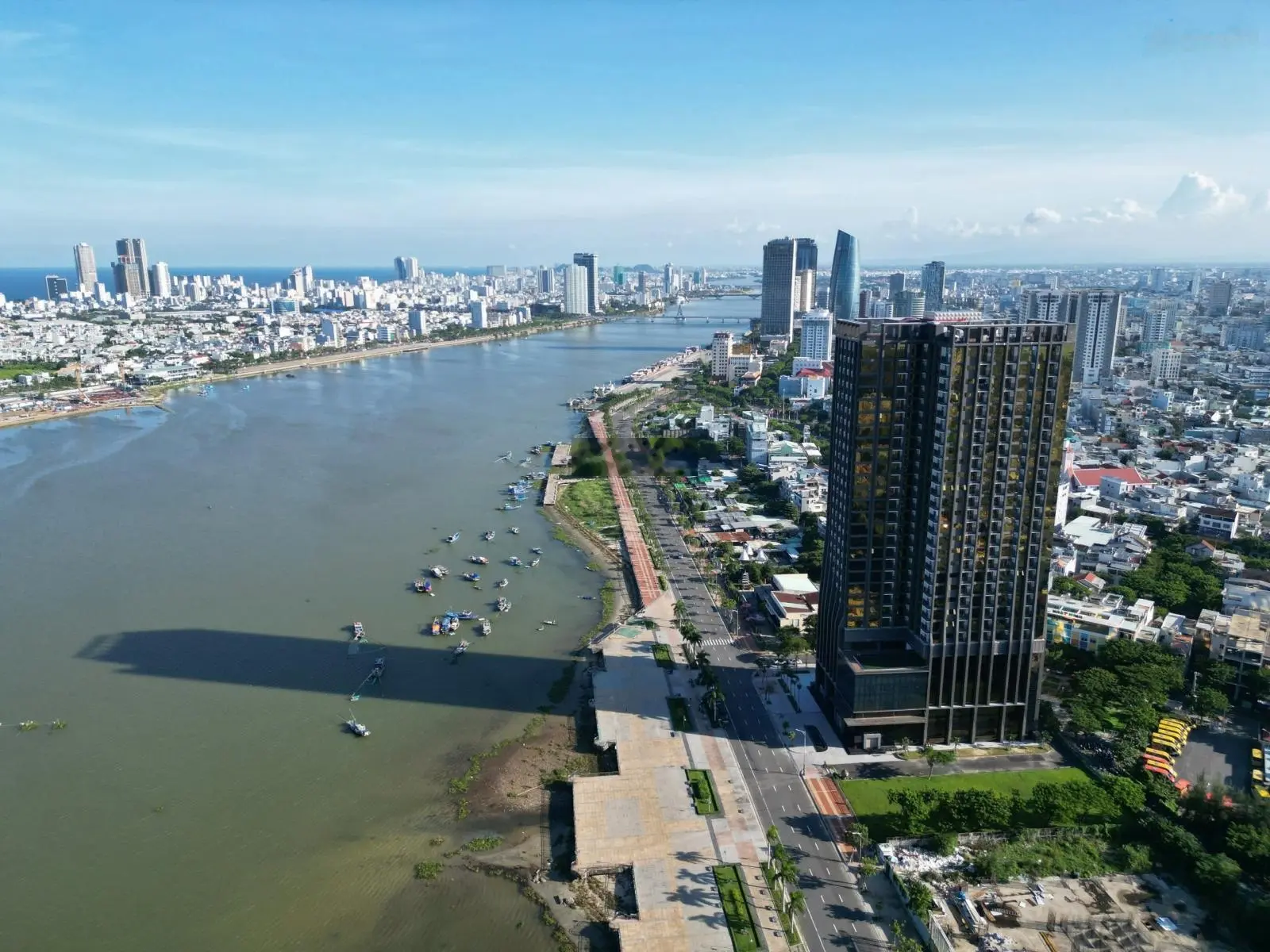 Duy nhất căn hộ SAM Towers DT 53.5m2, view trực diện sông Hàn, tầng cao đẹp thoáng, giá chỉ 3,7 tỷ