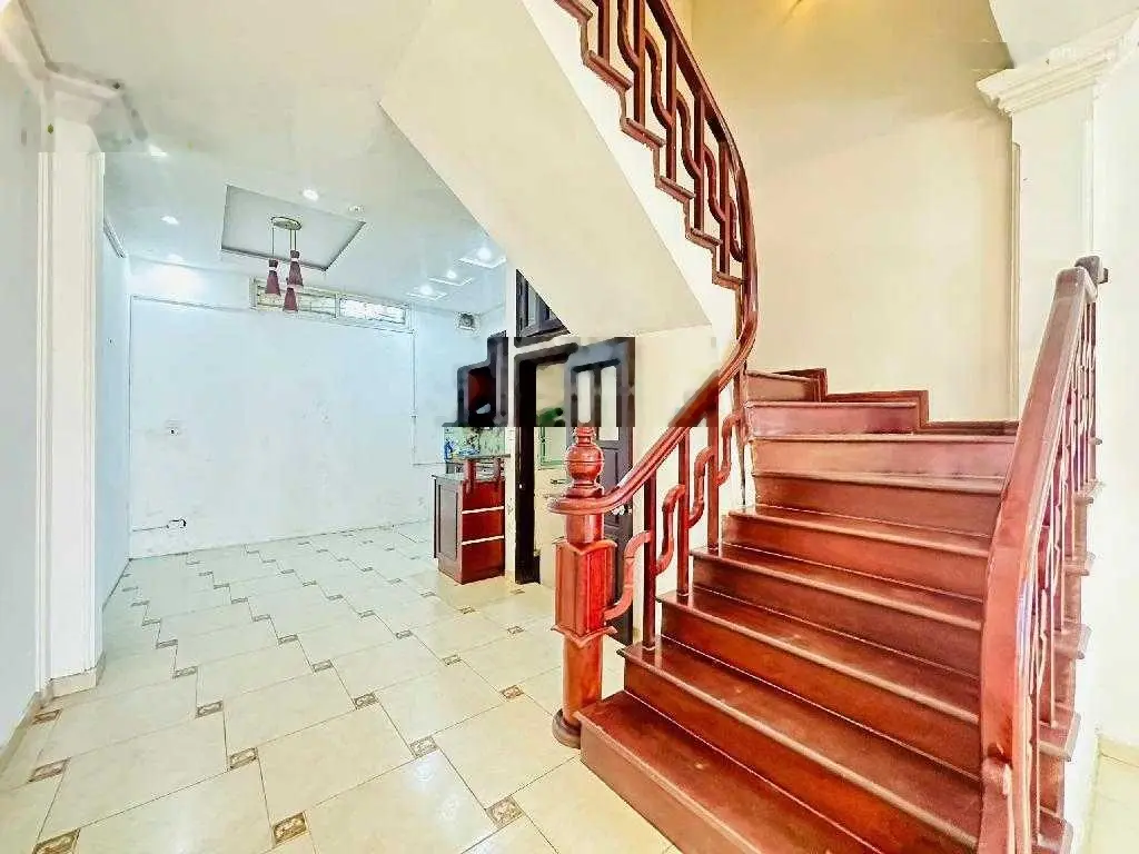 Bán nhà 5 tầng trích sài, view hồ tây ô tô vào nhà - ở & kinh doanh đỉnh, 43,2m2, giá 17,2 tỷ