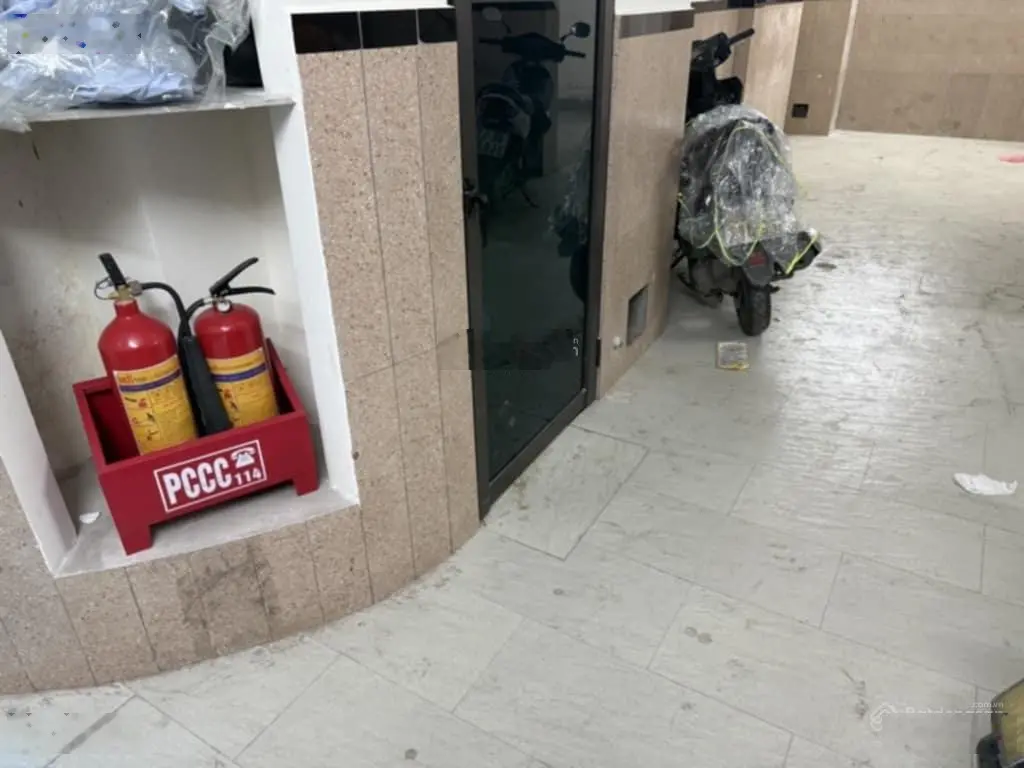 Cần bán gấp ccmn-hồ tùng mậu -cầu giấy tổng 19 phòng doanh thu 1,2 tỷ /năm dt:85m giá 16,5 ty