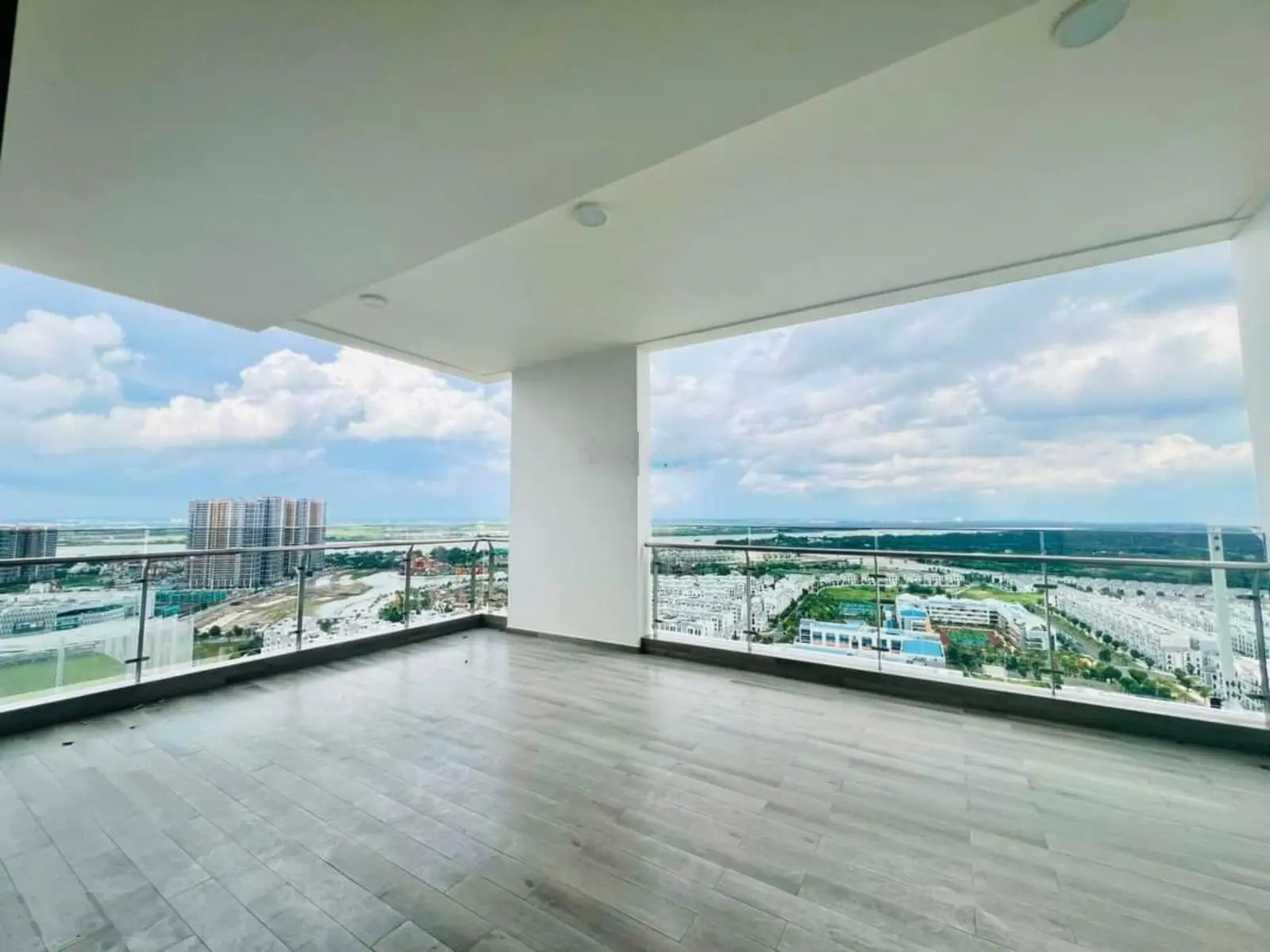 Bán penthouse Lumiere Boulevard (Masteries) tại Vinhomes Grand Park Quận 9. Giá 29 tỷ/340m2