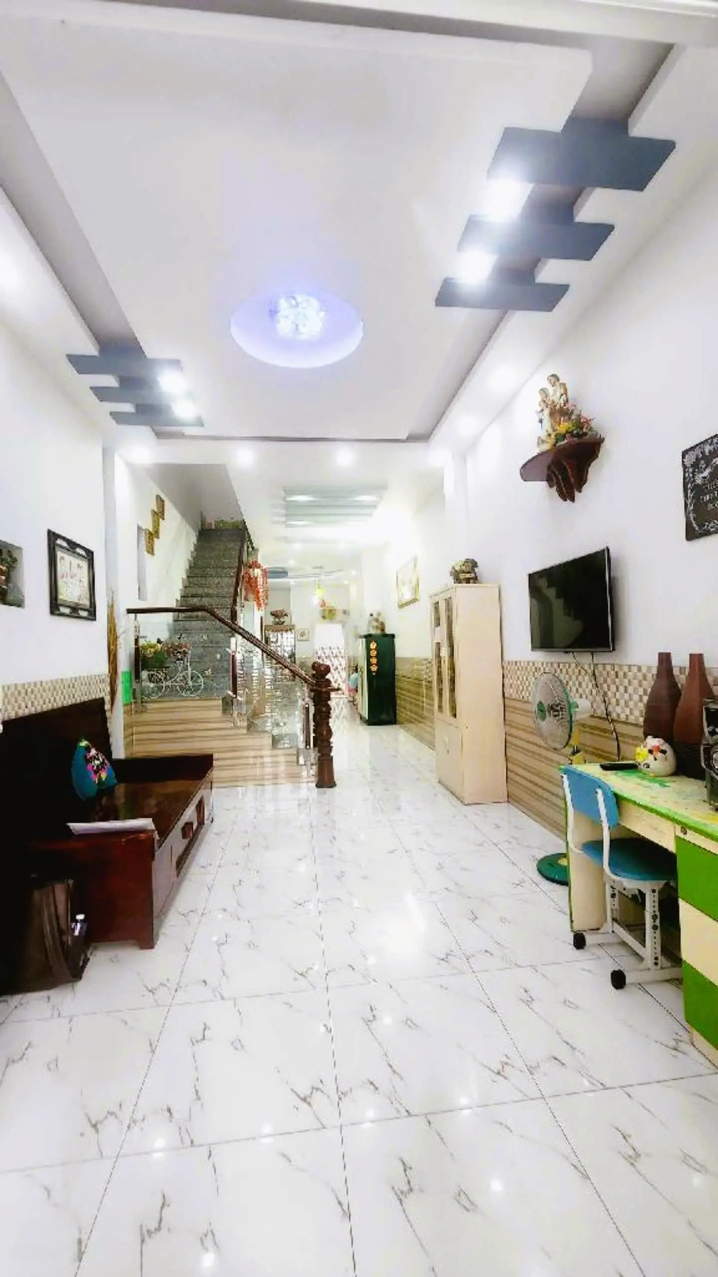 Bán nhà Dương Bá Trạc, xe hơi ngủ nhà, hẻm 8m, 72m2, ngang 4m, đã giảm sâu 2 lần chỉ còn 11 tỷ 300