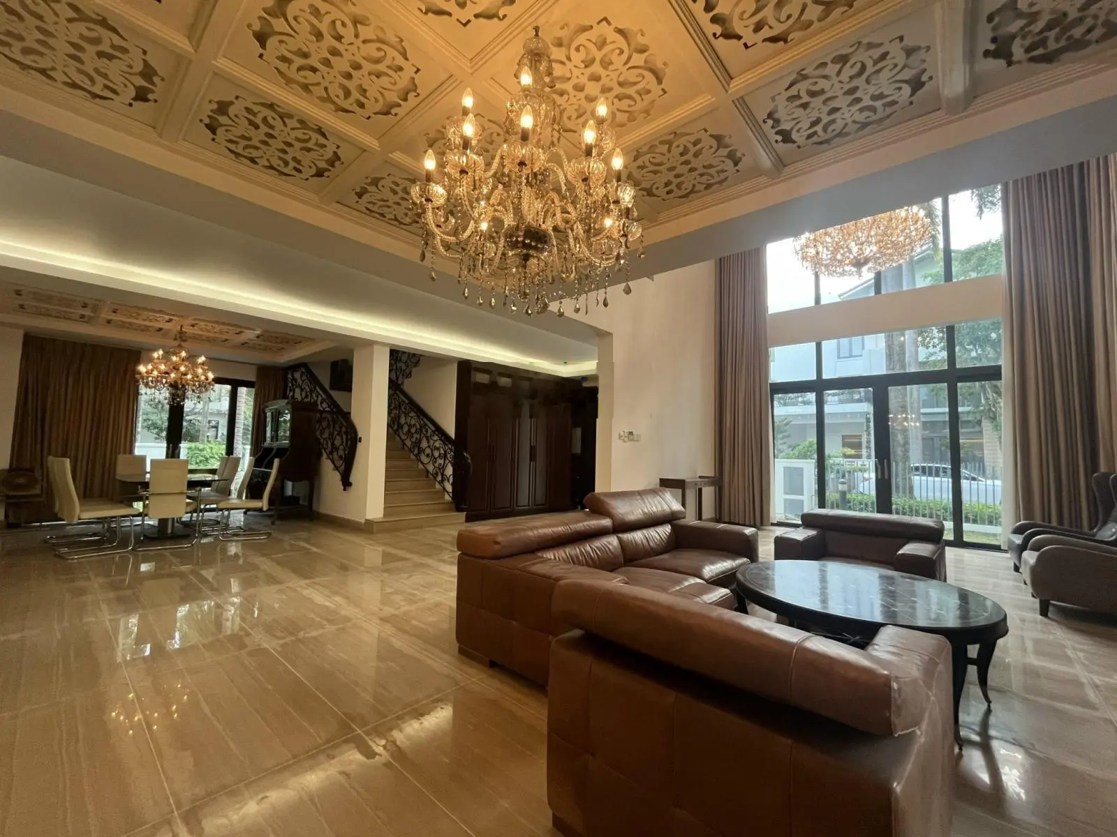 Siêu đẹp biệt thự 3 mặt tiền - trực diện sông & công viên - Bảo vệ 24/24 - 600m2 trệt 2L - 249 tỷ