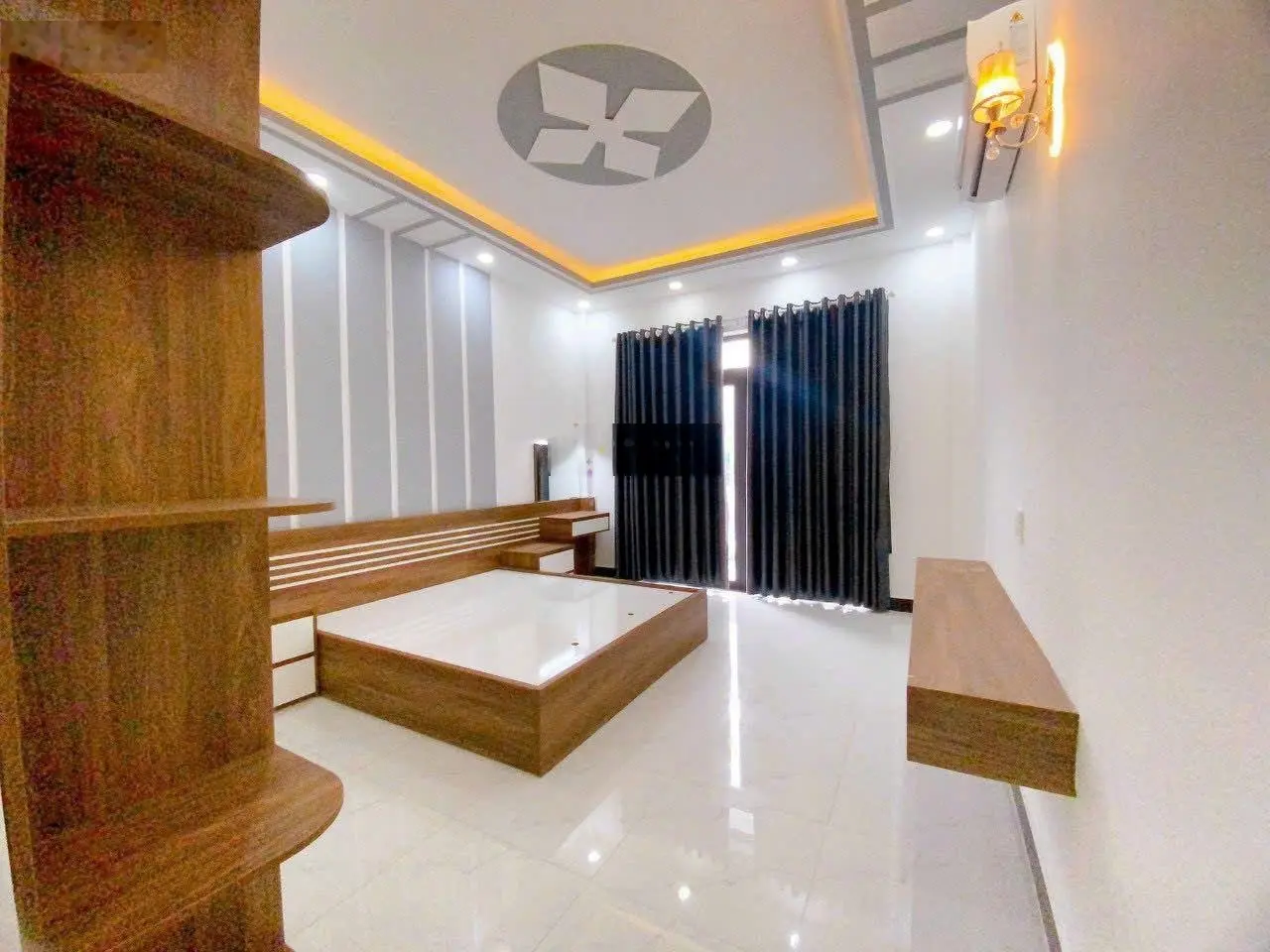 Nhà phố 3 lầu MT đường 20m Huỳnh Thị Đồng, TT Nhà Bè