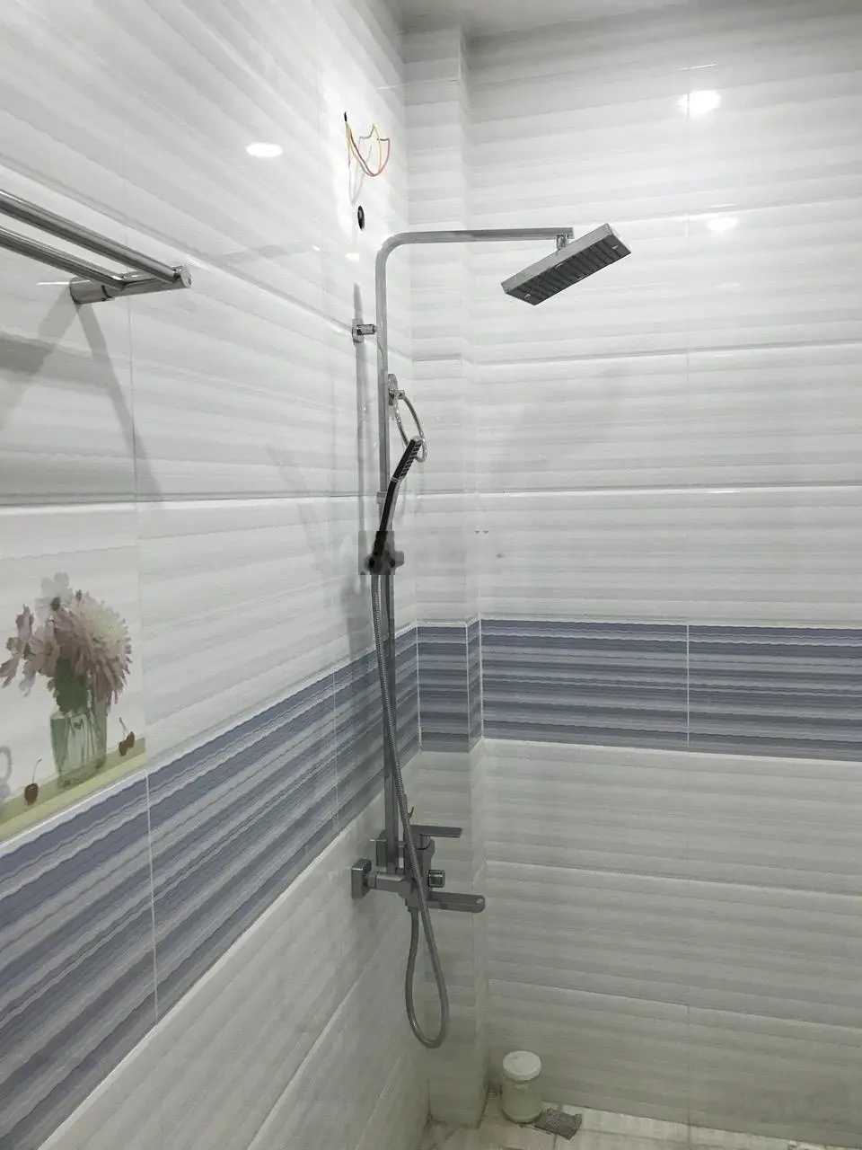 Bán nhà riêng 373 Lạc Long Quân, 14 tỷ, 64m2, 5PN, 3WC