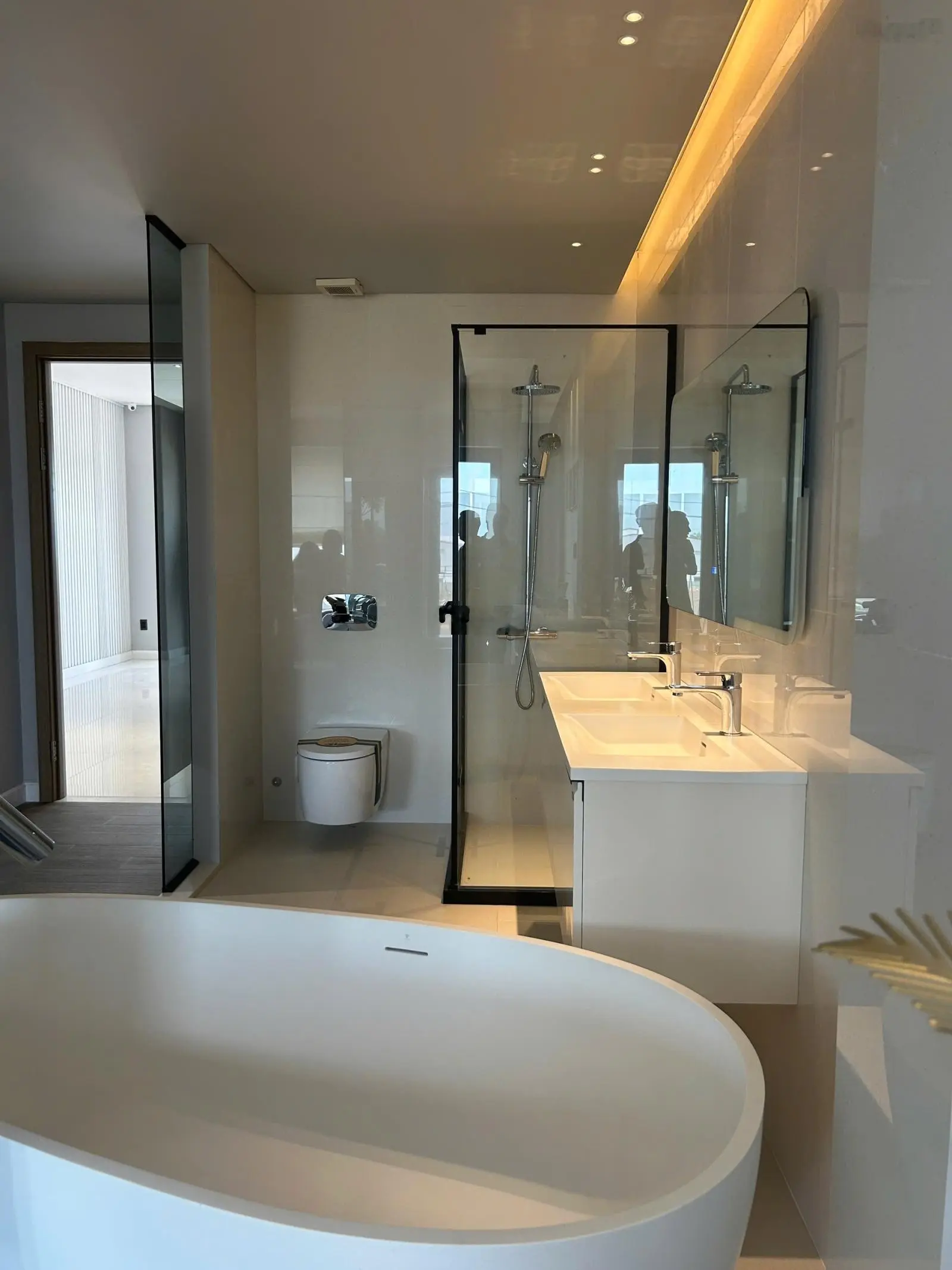 Tui chủ không tiếp cò, bán gấp 130m2 nhà 1 trệt 2 lầu Đồng Xoài - Tỉnh Đồng Nai. Giá: 1 tỷ 2