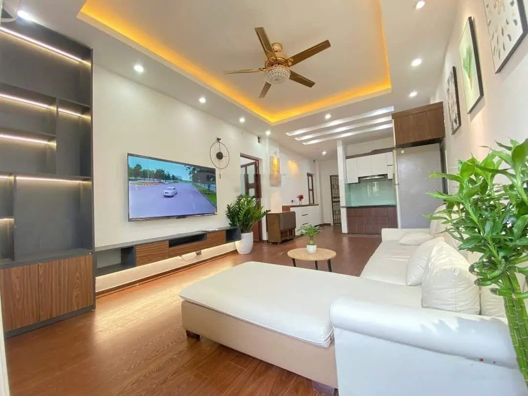 Bán căn chung cư 2 phòng ngủ toà CT4 Bắc Linh Đàm, giá hơn 3 tỷ
