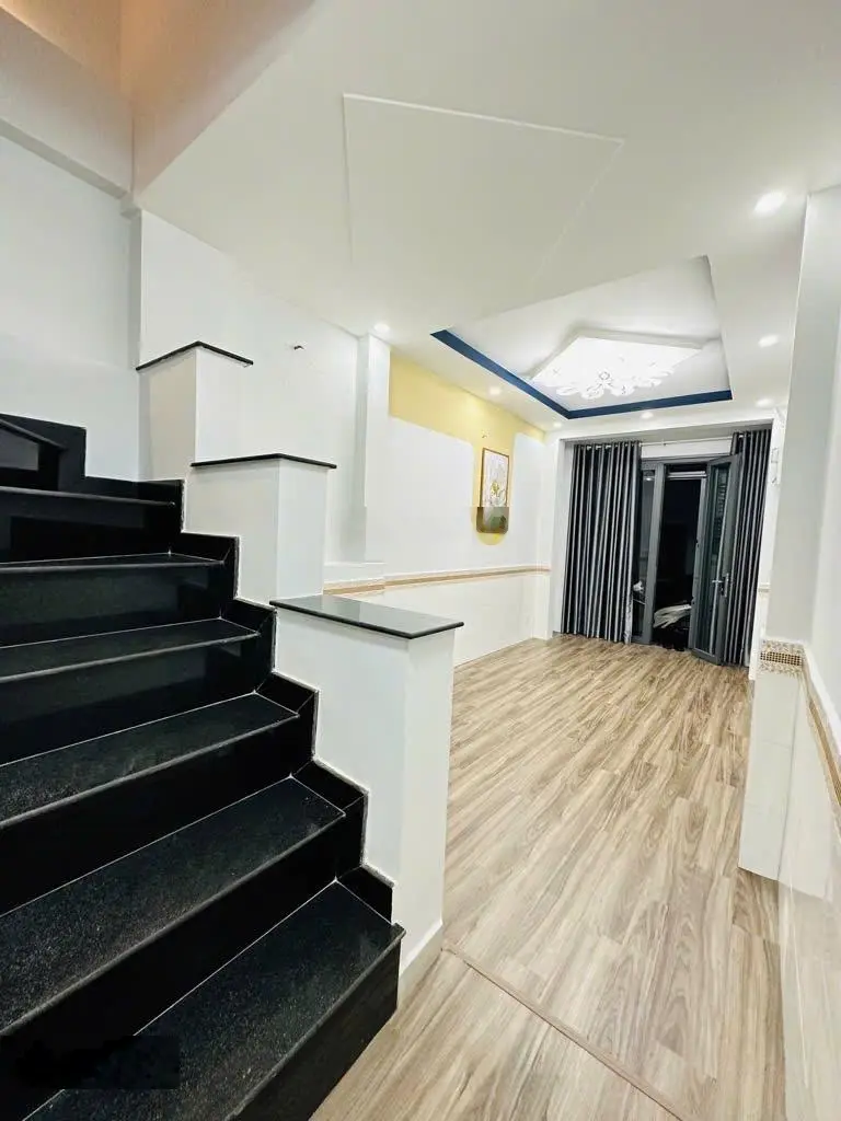 Siêu phẩm duy nhất tại đường phan tây hồ, bán nhà riêng dt 39 m2 - giá 8 tỷ