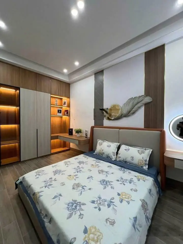 Nhà đẹp Phan Xích Long 75m2, 2 tầng 3PN-3WC giá 2ty450 - SHR -Nằm gần các tiện ích, khu ẩm thực PXL