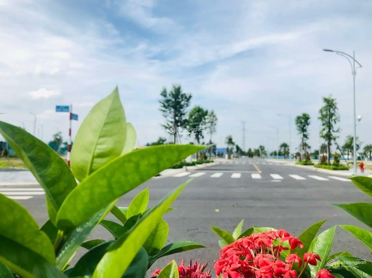 Đất nền mặt tiền Phùng Hưng ngay nút giao cao tốc BH - VT Giá chỉ 1,05 tỷ/100m2 sổ sẵn, cho vay 70%