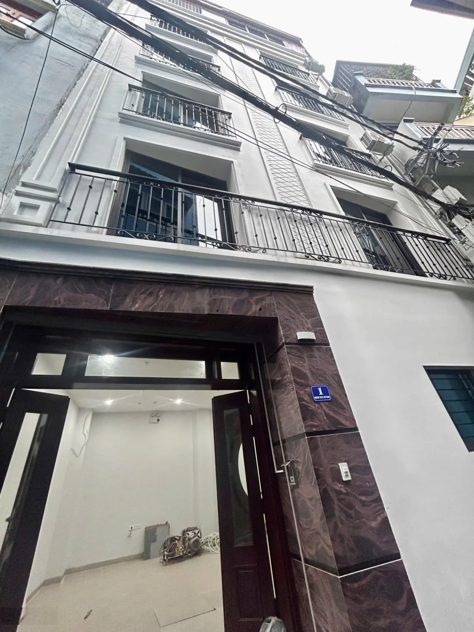 Toà CCMN sau bến xe Mỹ Đình - 55m2 - 9 phòng full đồ khép kín - dòng tiền 50tr/ th, gần ô tô