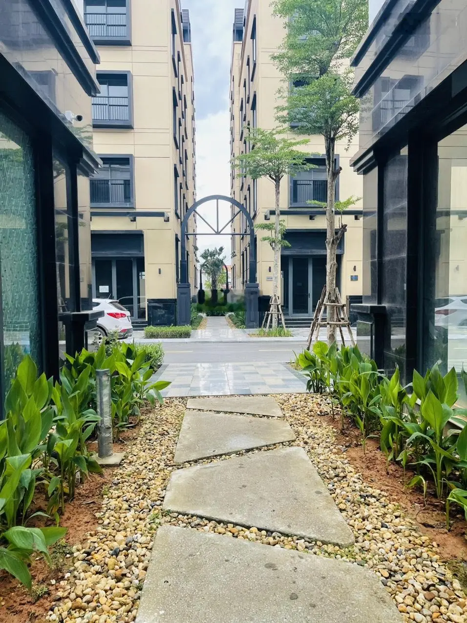Tôi đang cần bán nhanh Sh2 - 25 thuộc KĐT Apec Diamon mặt đường Quốc Lộ 1A Lạng Sơn
