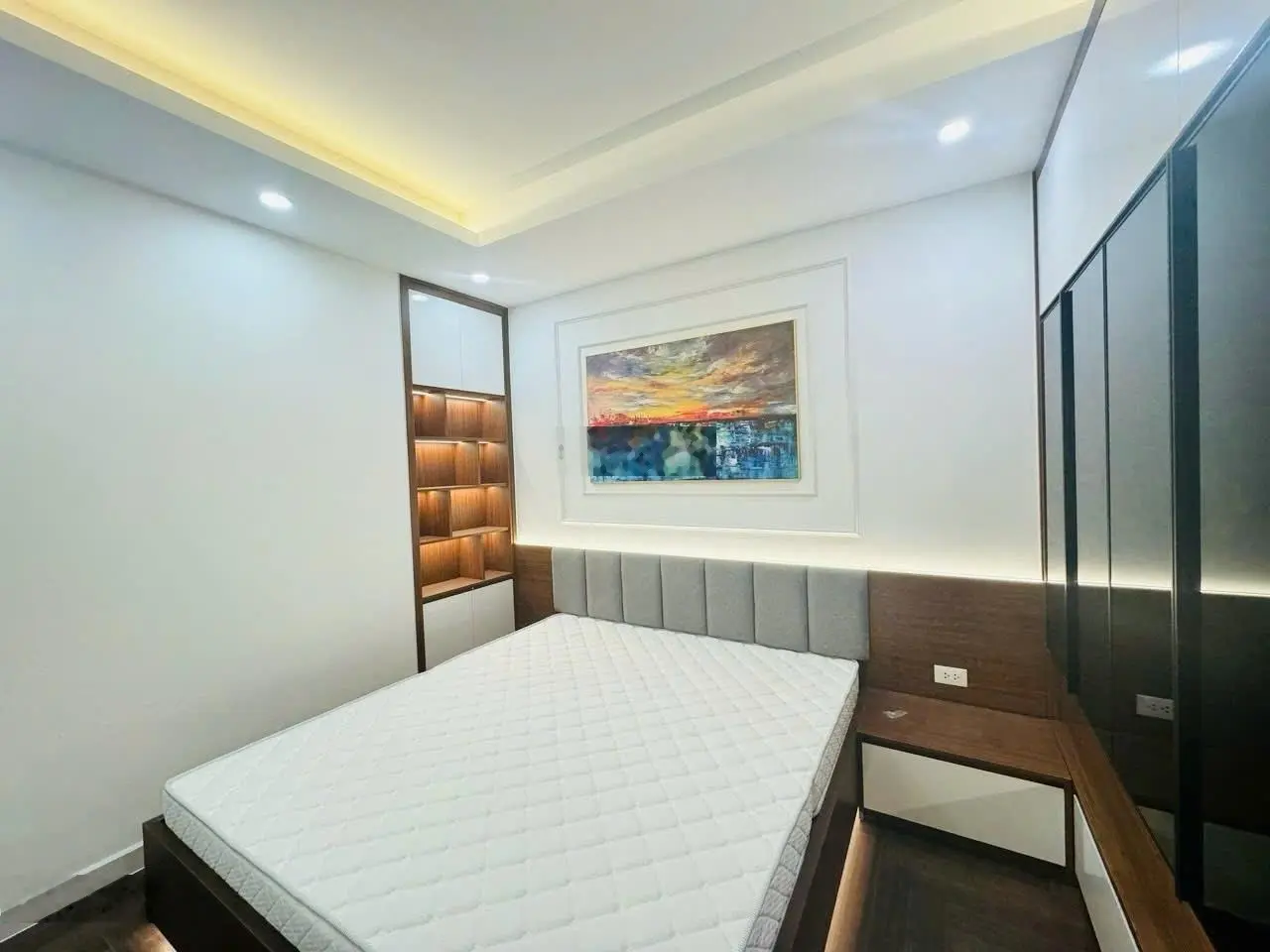 Hàng hiếm. Thiết kế hiện đại, đẹp không tì vết, hưởng trọn tinh hoa giúp chủ nhân nâng tầm đẳng cấp