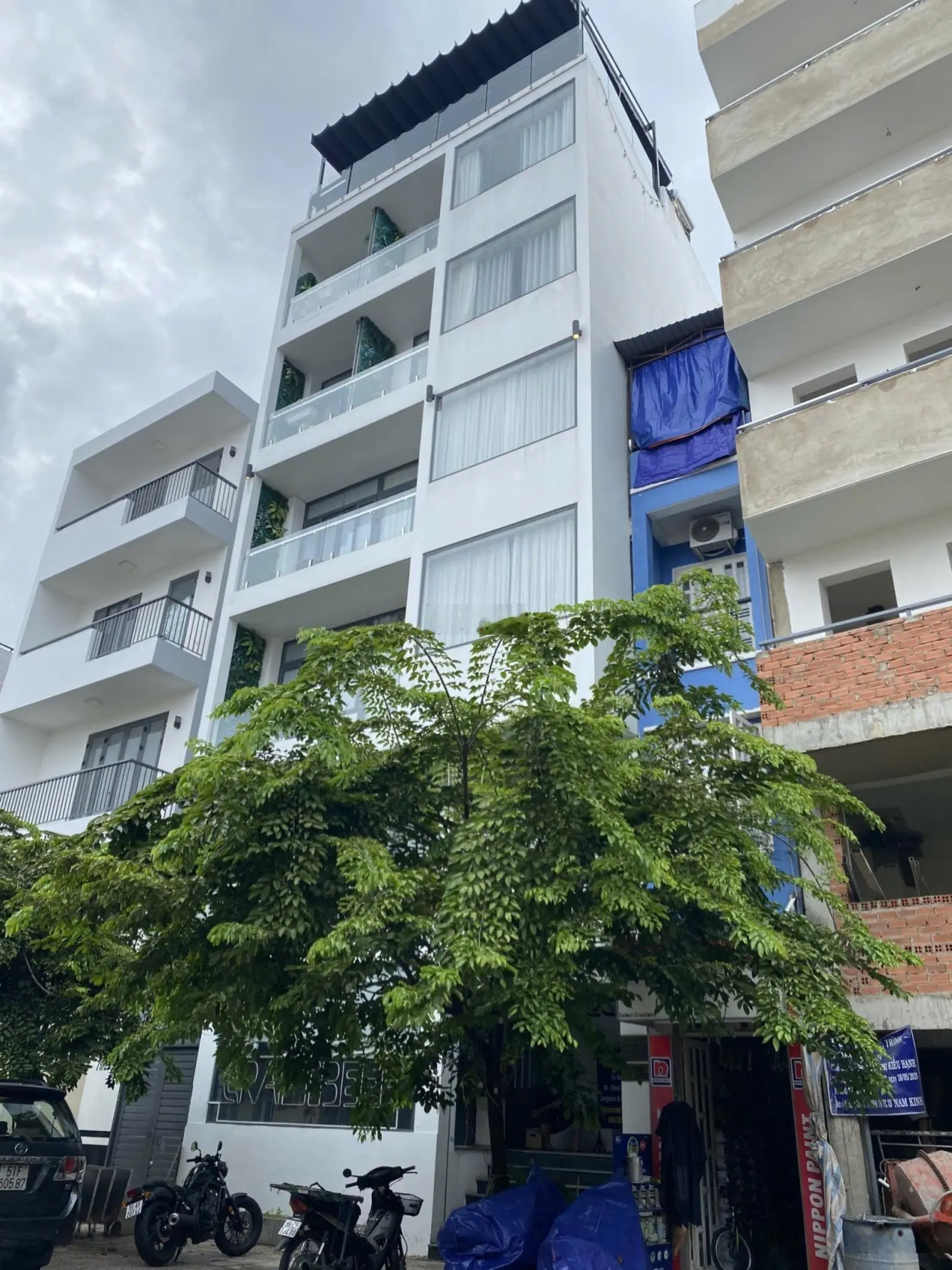 Cần bán tòa nhà hầm 7 tầng MT Nguyễn Cửu Vân, P17, Bình Thạnh, DT: 7x13m giá bán 36 tỷ TL