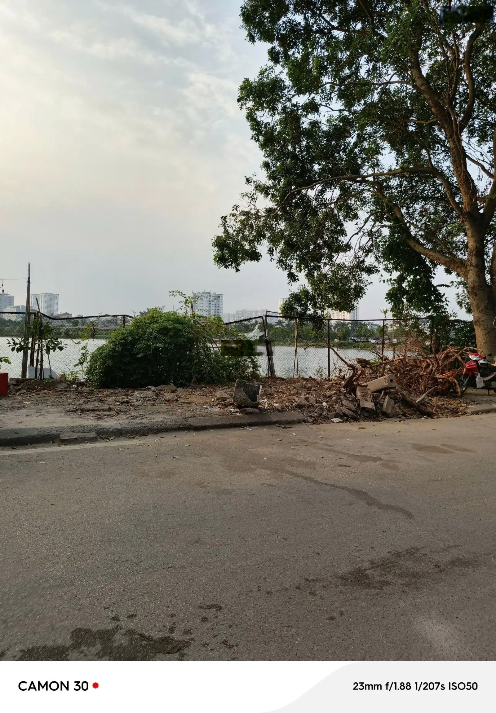 Chính chủ bán đất Tây Trà, Hoàng Mai. Khu phân lô, ô tô đỗ cửa + DT 45 m2 MT 4.5 mét sổ đỏ