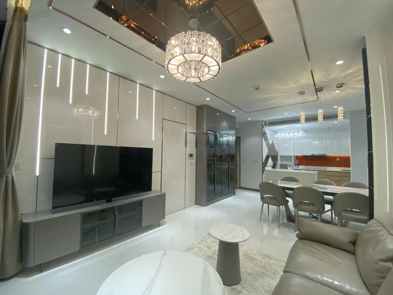 Bán căn hoa hậu Sunwah Pearl, góc 2PN 2WC tầng 48, view sông Quận 1, cầu Ba Son, full nội thất