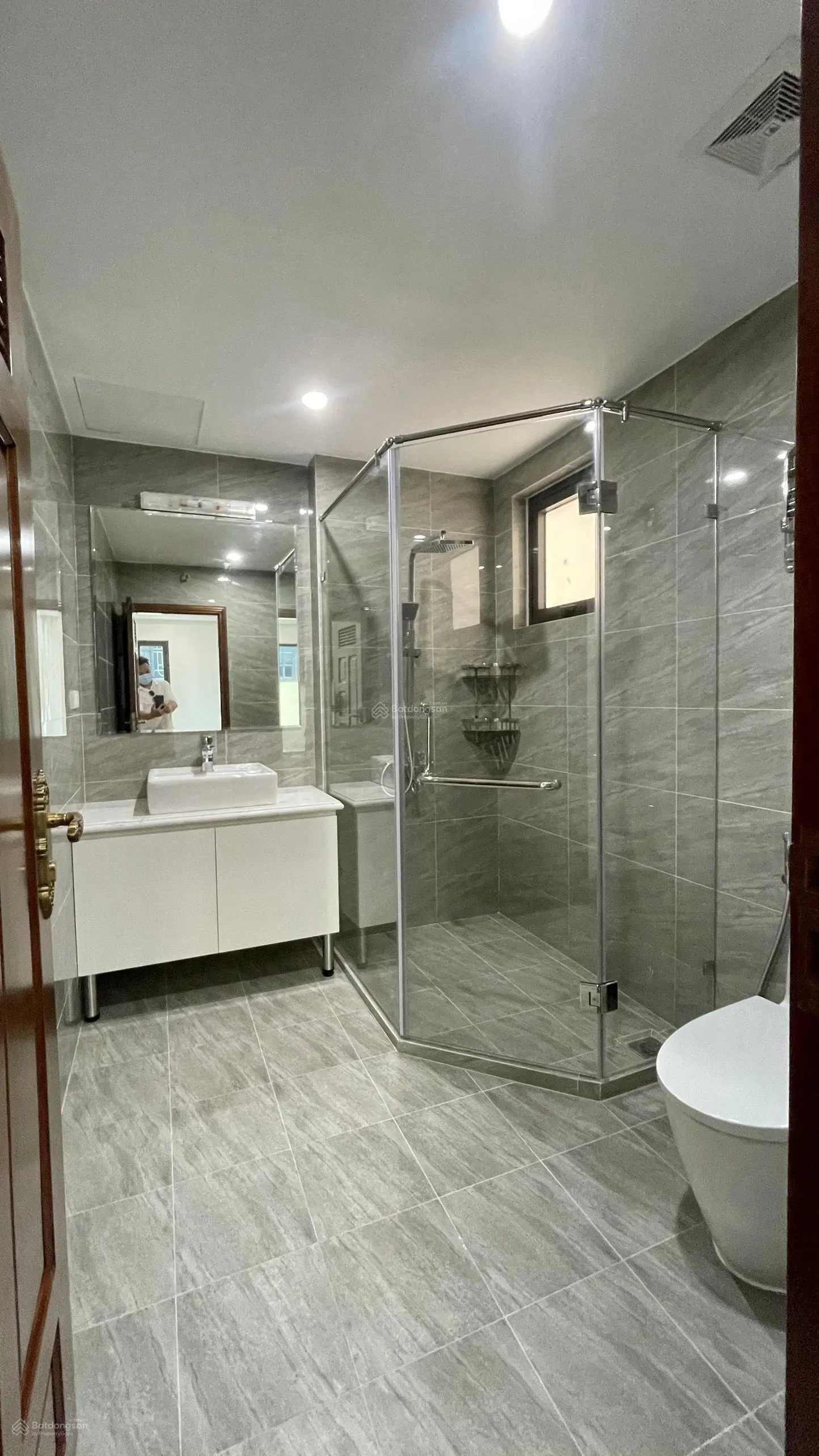 Nhà mới 40m2 x6T thang máy 2 mặt thoáng trước sau nội thất hiện đại, Đội Cấn, Ba Đình nhỉnh 9 tỷ