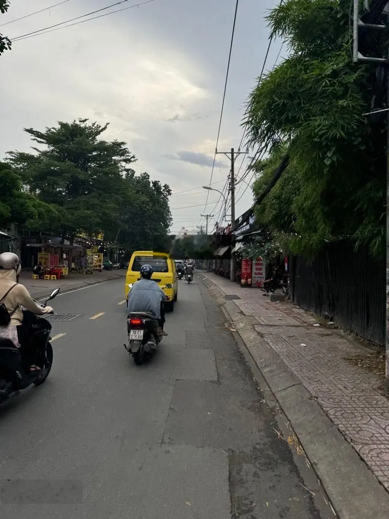 Bán nhà 2 tầng - ngay hoàng diệu 2 - linh trung - lê văn việt - 70m2 - nhĩnh 5 tỷ
