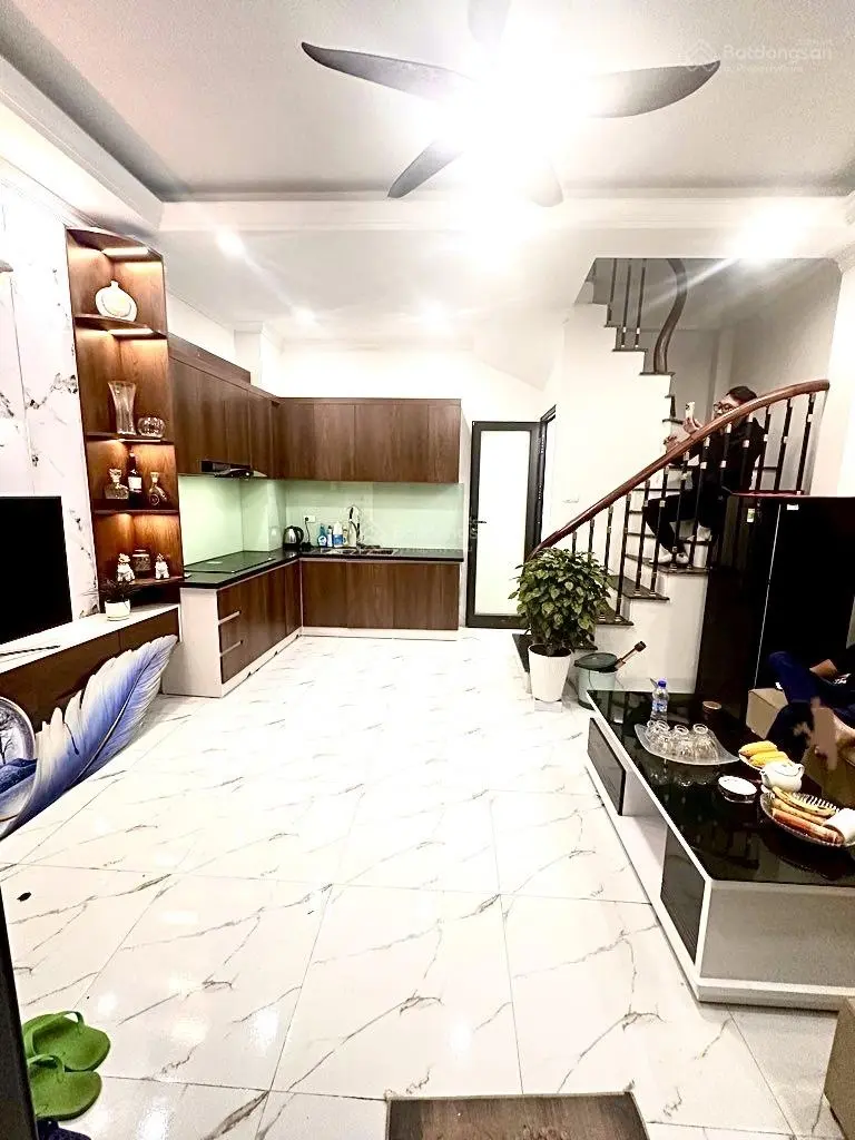 Bán nhà phố Nguyễn An Ninh 5 TẦNG MỚI KÍNH KOONG FULL NỘI THẤT VIP : - 25 m 5 tầng 6,1 tỷ