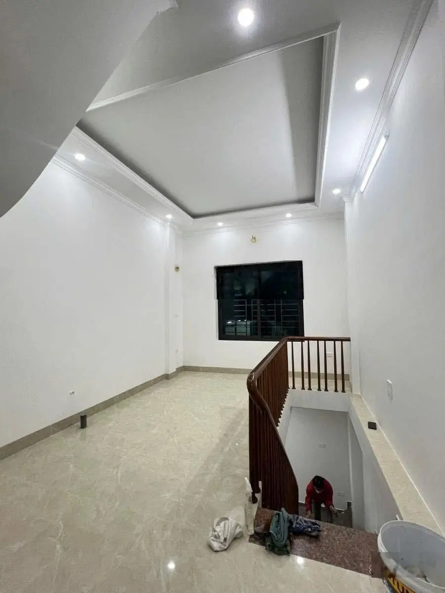 Bán nhà Phân Lô Phan Văn trường Cầu Giấy.38m x 6T.mt.3.5m. Giá = 15.2 Tỷ