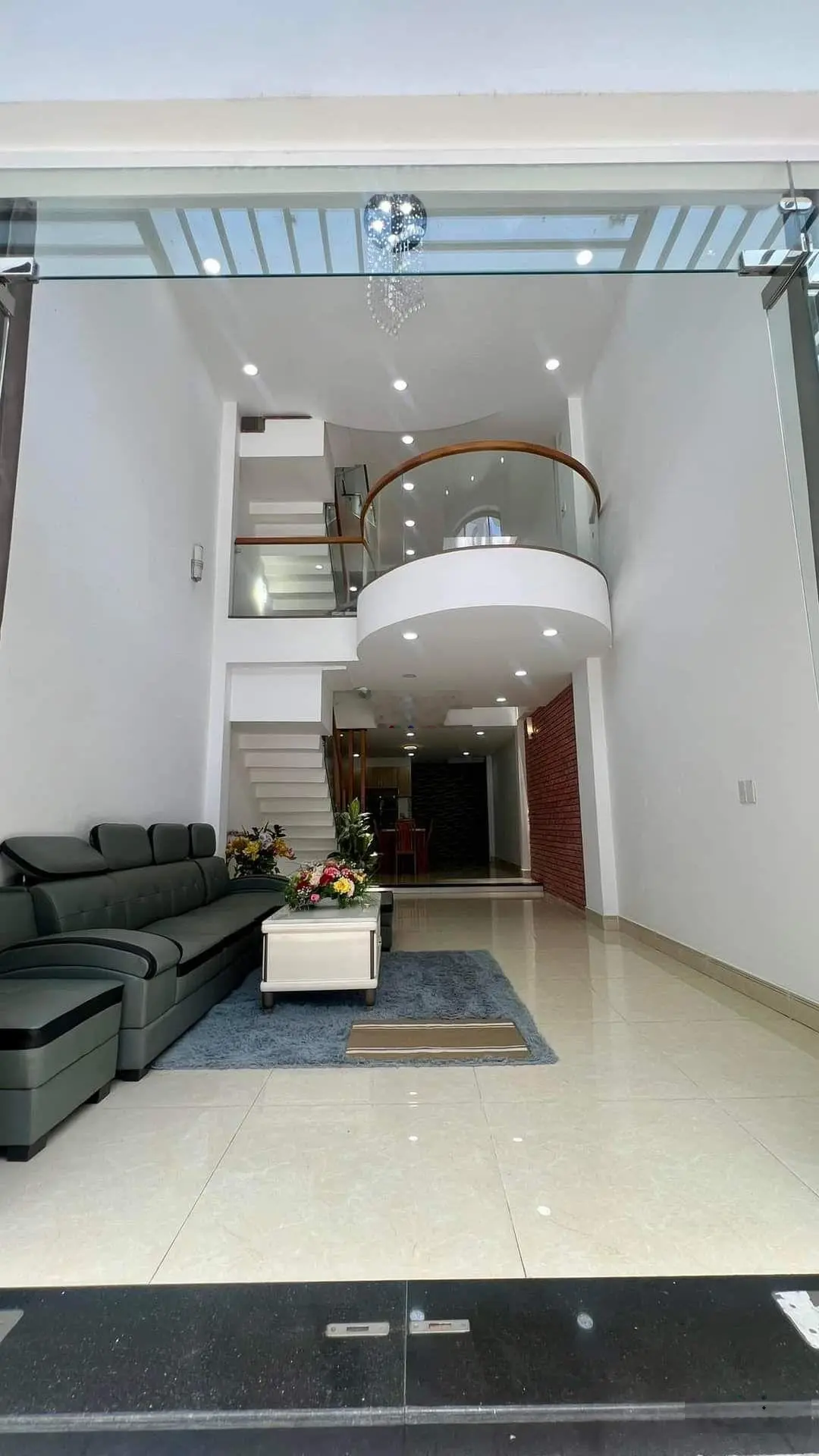 Bán nhà mới hiện đại, xe hơi vào sân, đường số 3, Phường 9, Gò Vấp