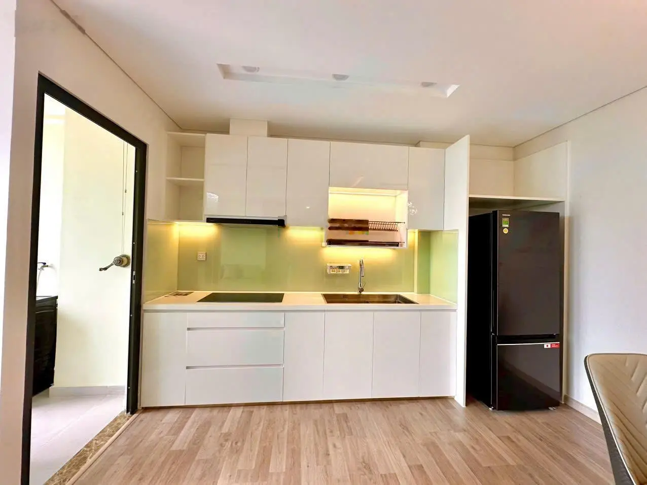 Chủ nhà cần bán nhanh căn hộ 2 phòng ngủ ở CT1 Luxury Phước Long Nha Trang