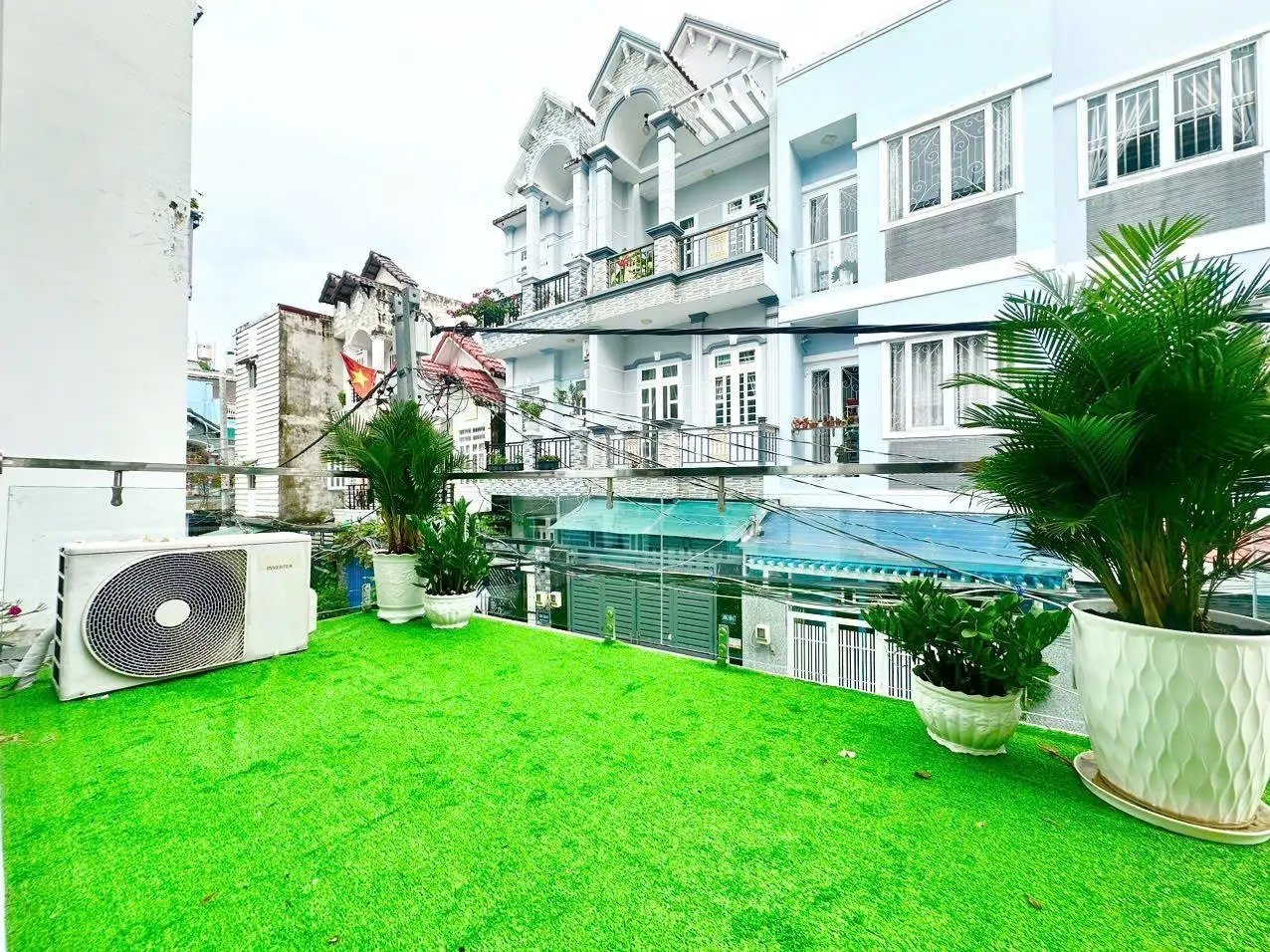 Nhà đẹp 3 lầu full NT - hẻm xe hơi 1806 Huỳnh Tấn Phát - TT Nhà Bè