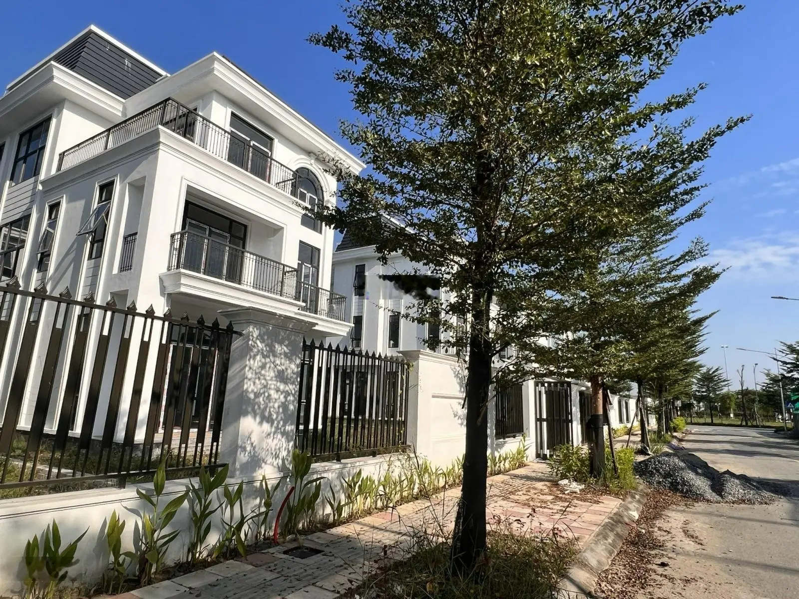 Hàng ngoại giao! Biệt thự HUD Mê Linh Vành Đai 4 ký HDMB CĐT 10% đường lớn 30m. LH: 0981 248 *** Zalo
