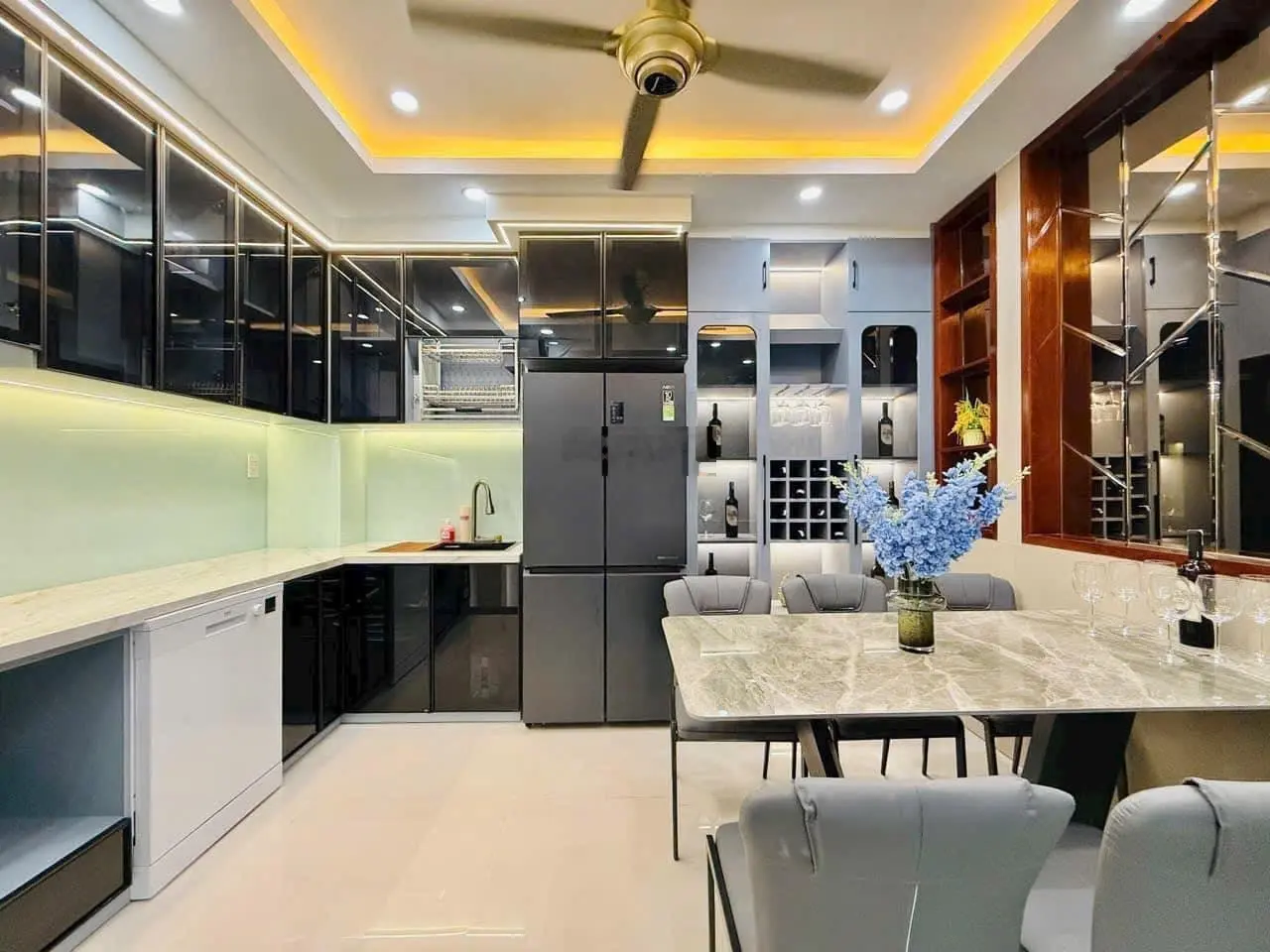 Chủ cần bán nhà HXH 10m Nguyễn Cửu Đàm, Tân Sơn Nhì, Tân Phú. 80m2, SHR,Giá 3tỷ4/căn. LH 0336 556 ***