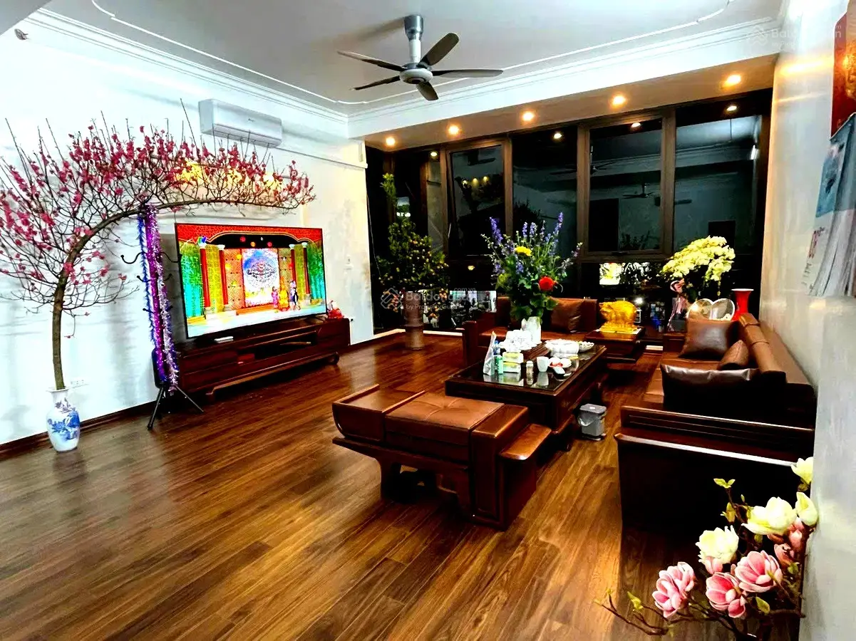 Bán nhà mặt phố trạm, long biên - gần aeon mall, kinh doanh đa dạng - 103m2 x 6t - khoảng 41 tỷ