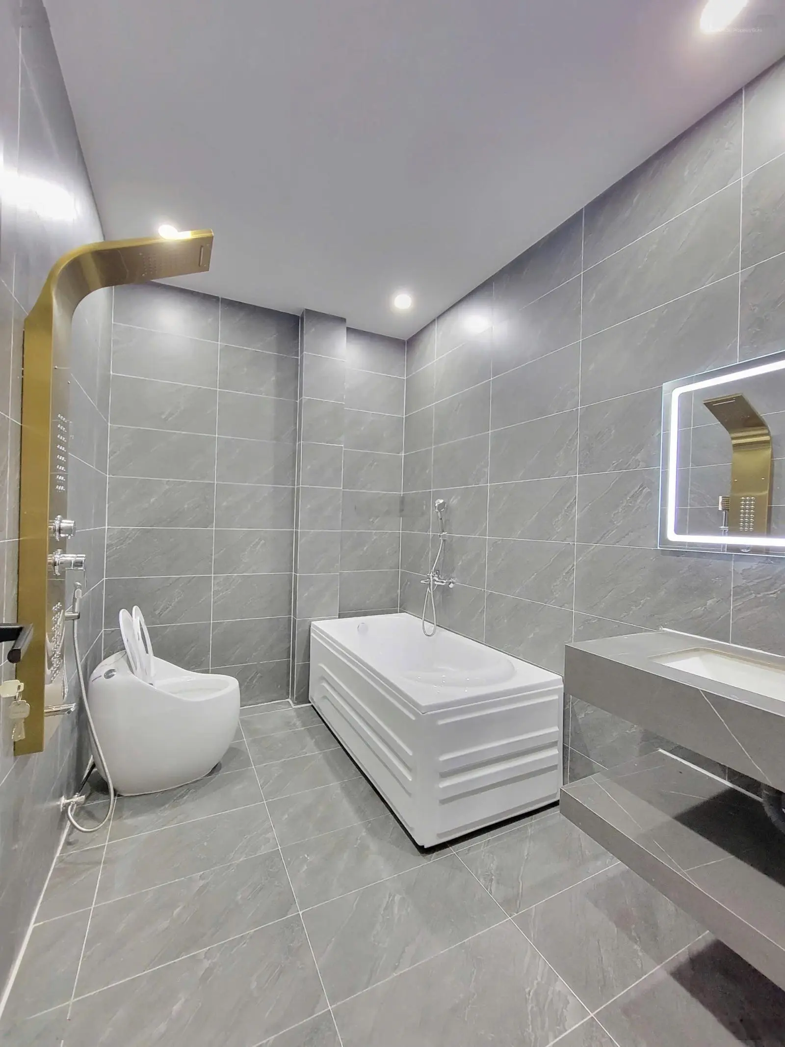 Bán nhà 1 trệt 2 lầu 67,5m2(4,5x15) tặng full nội thất gần vòng xoay an phú KDC An Phú 1, p. An Phú