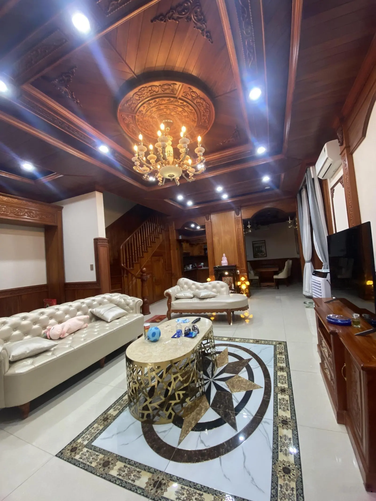 Bán biệt thự gỗ Thới Hoà, Bến Cát, Bình Dương giá 9 tỷ