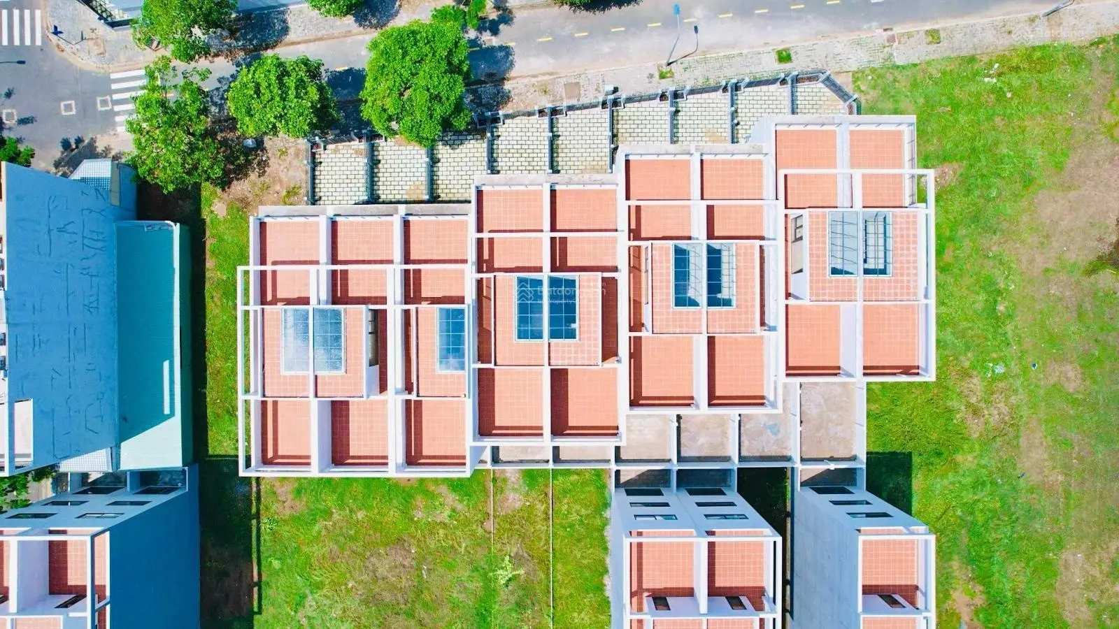 Bán nền đất 100m2 giá tốt khu nhà mới xây Đông Tăng Long Q9 LH Thảo 0908 336 ***