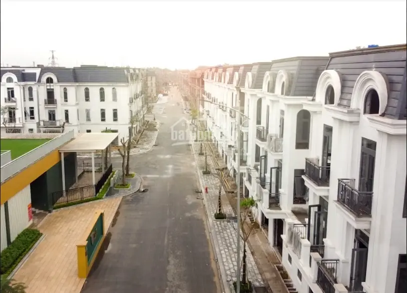 Chính chủ bán gấp liền kề Crown Villas Thái Nguyên, vị trí hoa hậu mặt đường CMT8 Gia Sàng 5,3 tỷ