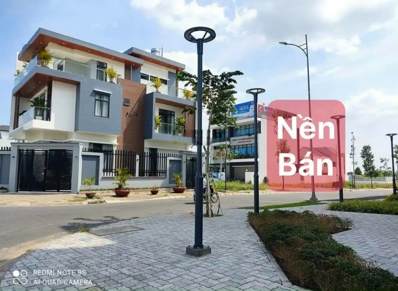 Bán nền góc 2 mặt tiền đường số 1 khu Nam Long