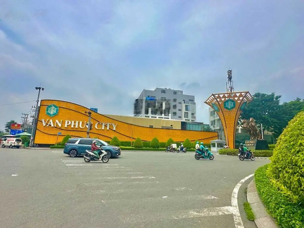 Bán nhà thủ đức, 5 x 14 cạnh KĐT Vạn Phúc City, 4 tầng, nhỉnh 8 tỷ.