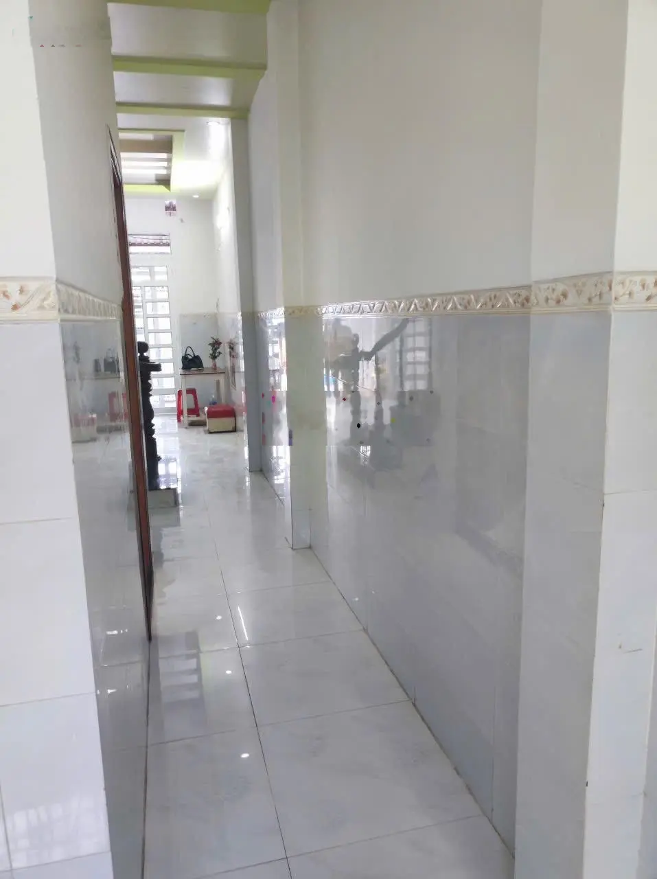 Bán nhà đẹp 1 trệt 1 lầu đường nhựa ôtô gần chợ P3 thuân tiện kinh doanh TP Vĩnh Long