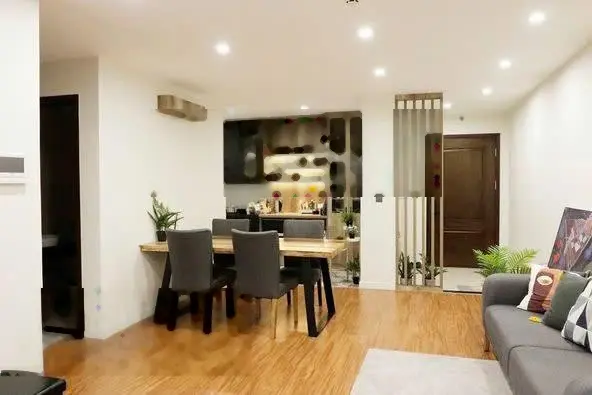 GIA ĐÌNH TÔI CẦN BÁN CĂN 100m2 CC THE SUN MỄ TRÌ, 3PN FULL NỘI THẤT. GIÁ TÔI BÁN 5,9 TỶ