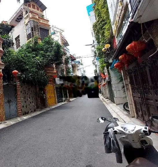 Xinh đẹp không phải cái tội, Tội là nhà Minh Khai đẹp quá, 42m2