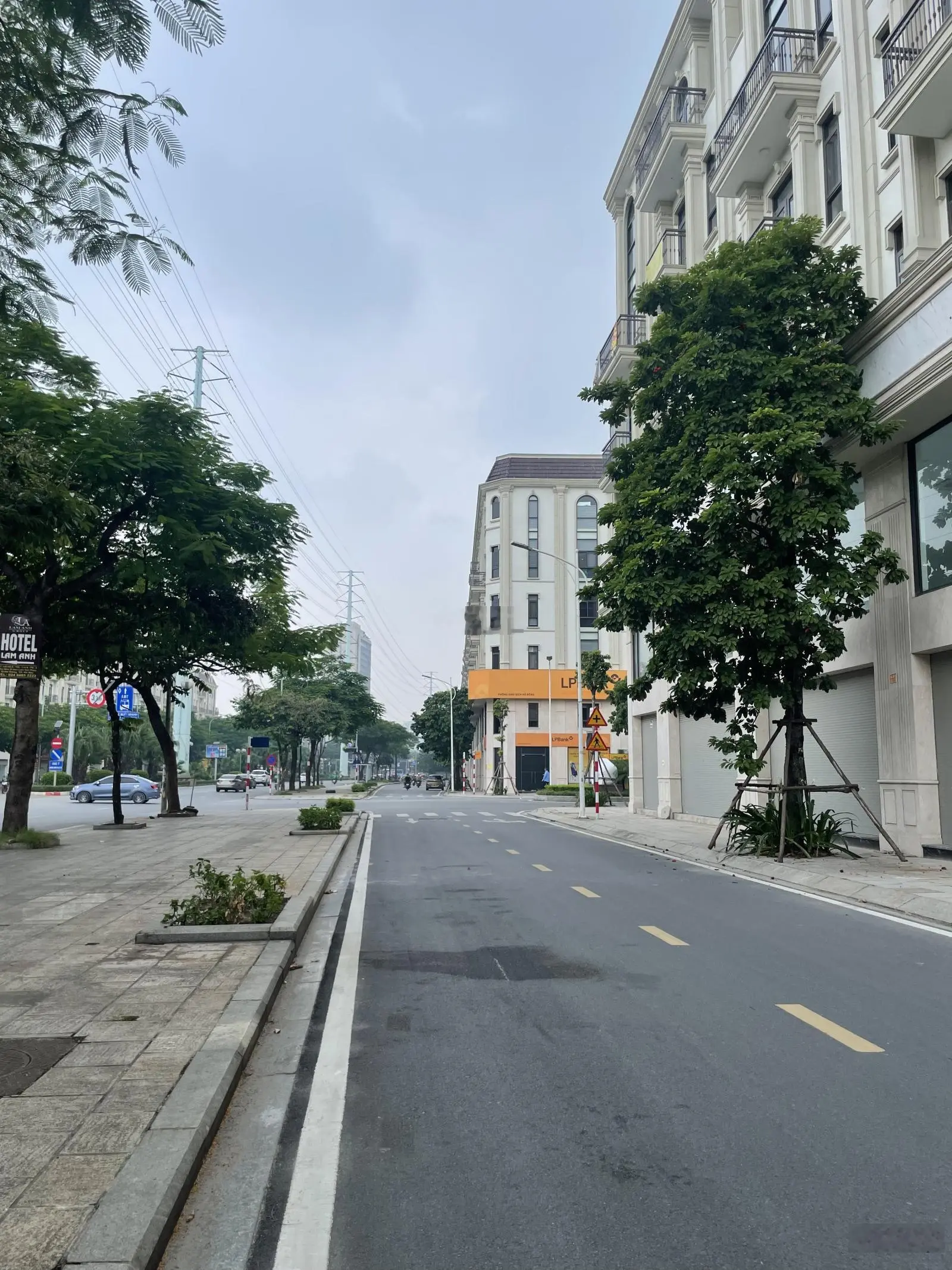 CC bán căn shophouse him lam vạn phúc mặt đường Tố hữu giã chỉ 3x tỷ vị trí siêu đẹp. 0963 689 ***