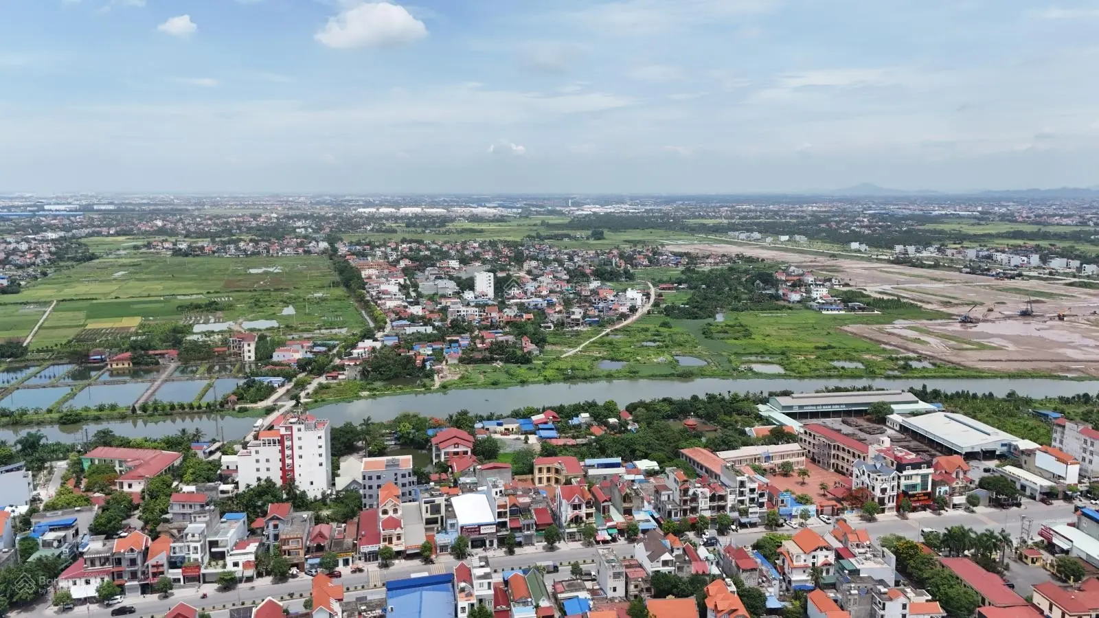 Em Linh bán BĐS các khu TĐC Bắc Sông Cấm, hiện đang có lô khu D gần TT hành chính giá tốt ạ