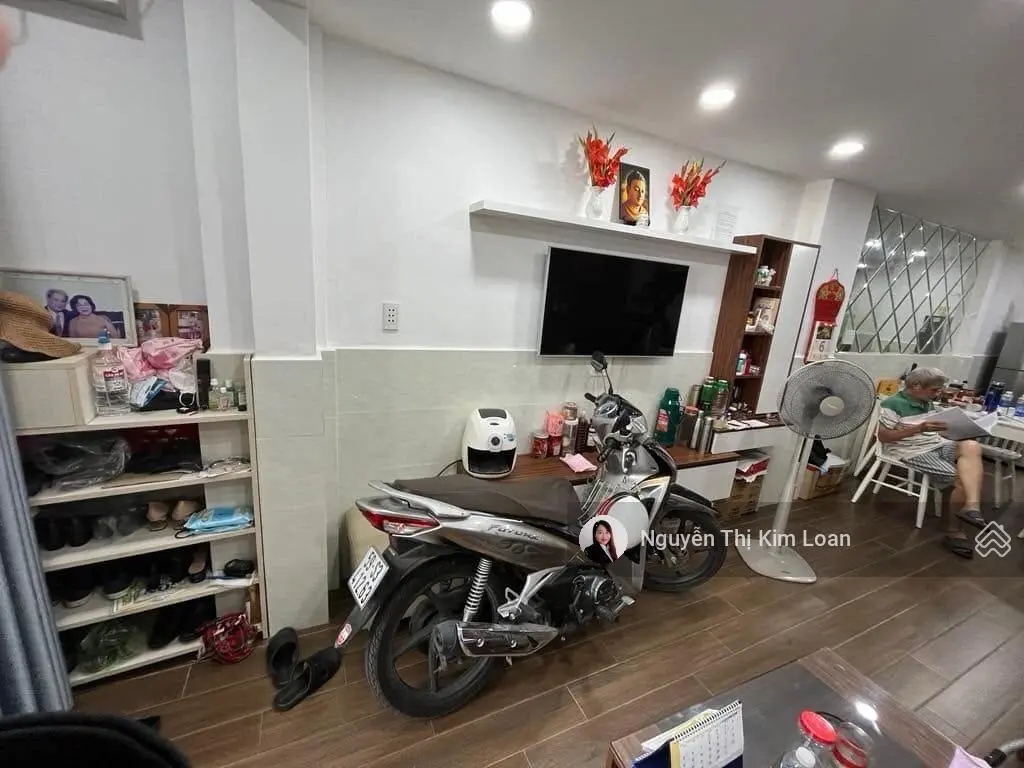 Bán nhà căn góc Nguyễn Trung Trực Bình Thạnh, gần mặt tiền, 2 tầng, 38m2, chỉ 5.4 Tỷ