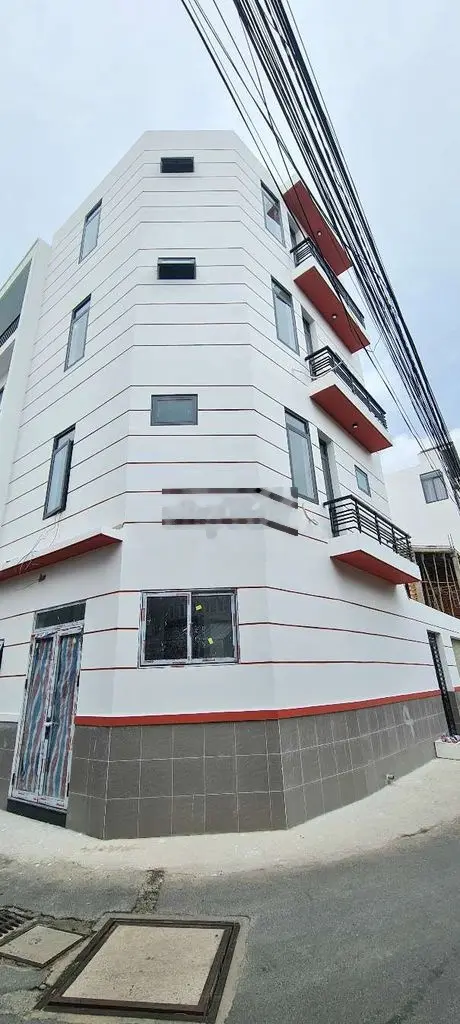 CẦN BÁN NHÀ 1 TRỆT 3 LẦU SÂN Ô TÔ RỘNG ĐƯỜNG NGUYỄN BỈNH KHIÊM