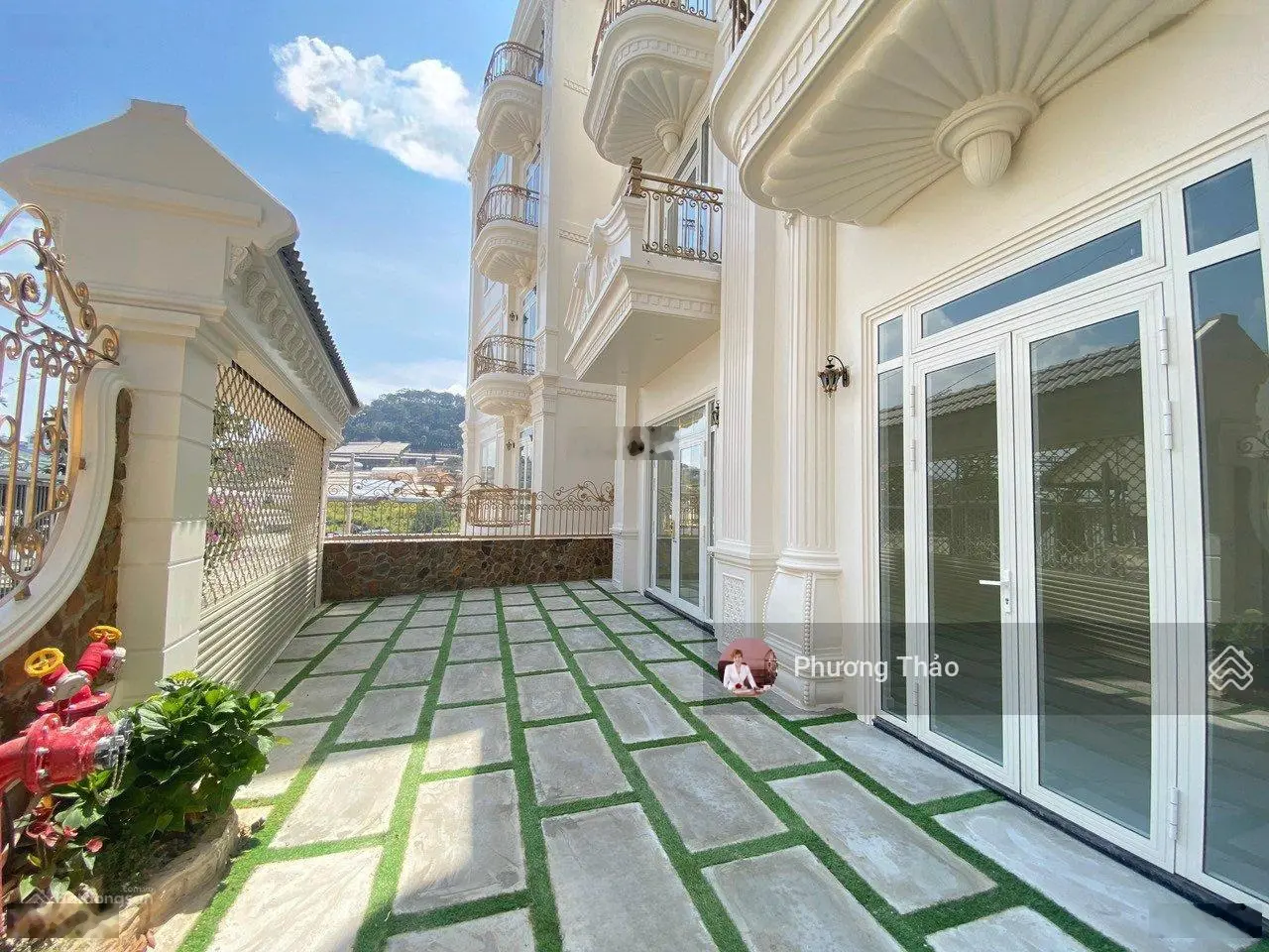 Bán biệt thự 232m2, view cực đẹp, mới, thang máy, pccc, gara, sân vườn, Trịnh Hoài Đức, 0984 262 ***